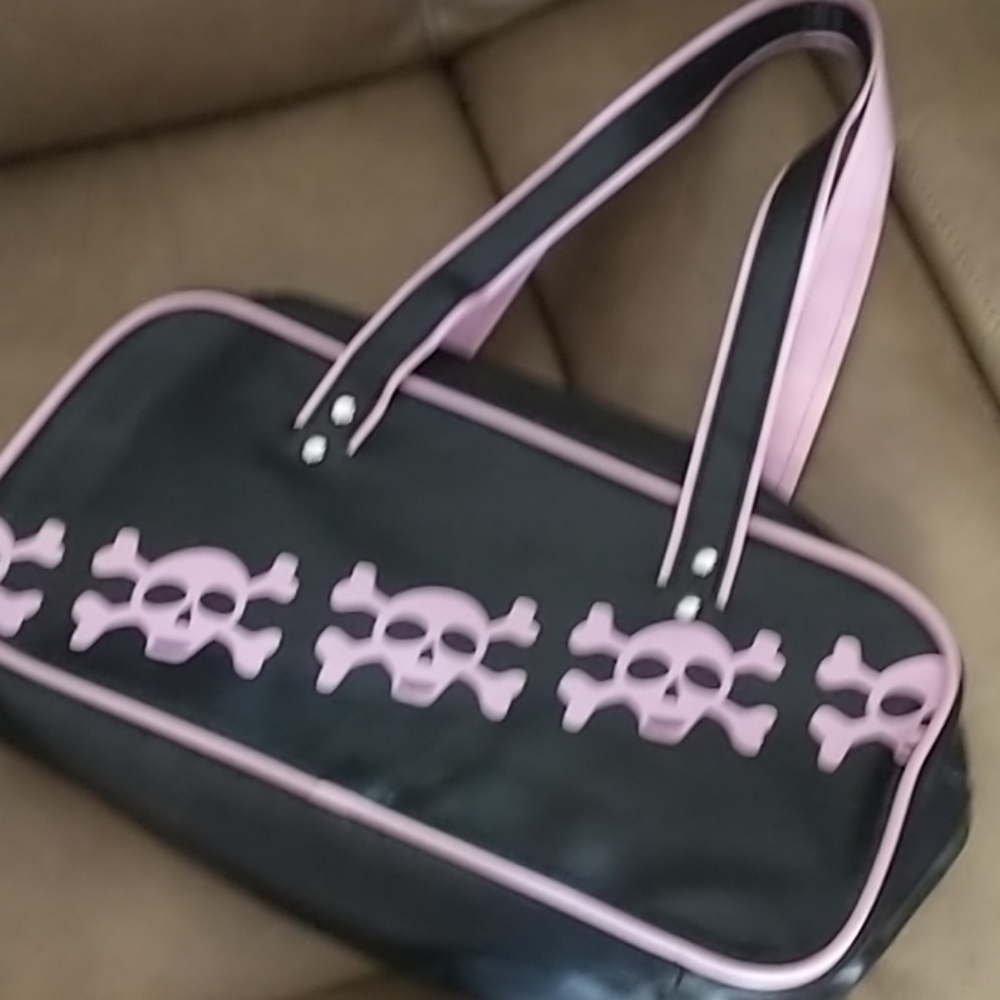 NWOT Philcos Skull and Crossbone PVC Handbag - Picture 1 of 4